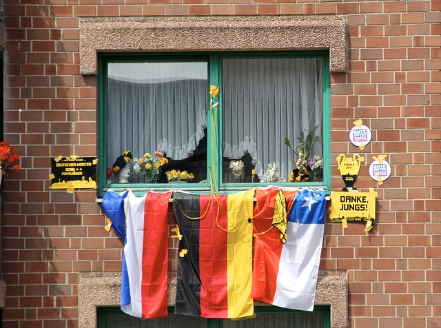 4000万欧潜力！曼联盯上18岁希腊中场，多豪门竞争转会成焦点？