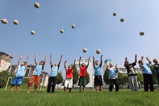 戴格诺特：科尔教练一直很照顾我，他总能因材施教发挥球队优势